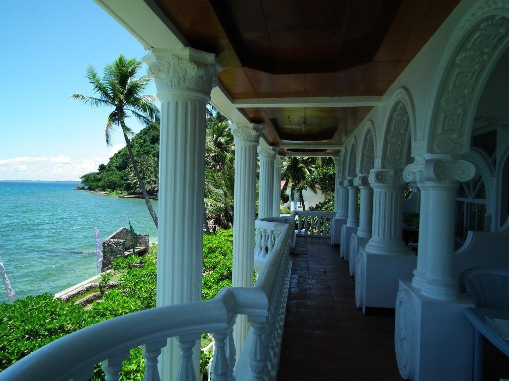 Blue Crystal Beach Resort Пуерто-Галера Екстер'єр фото